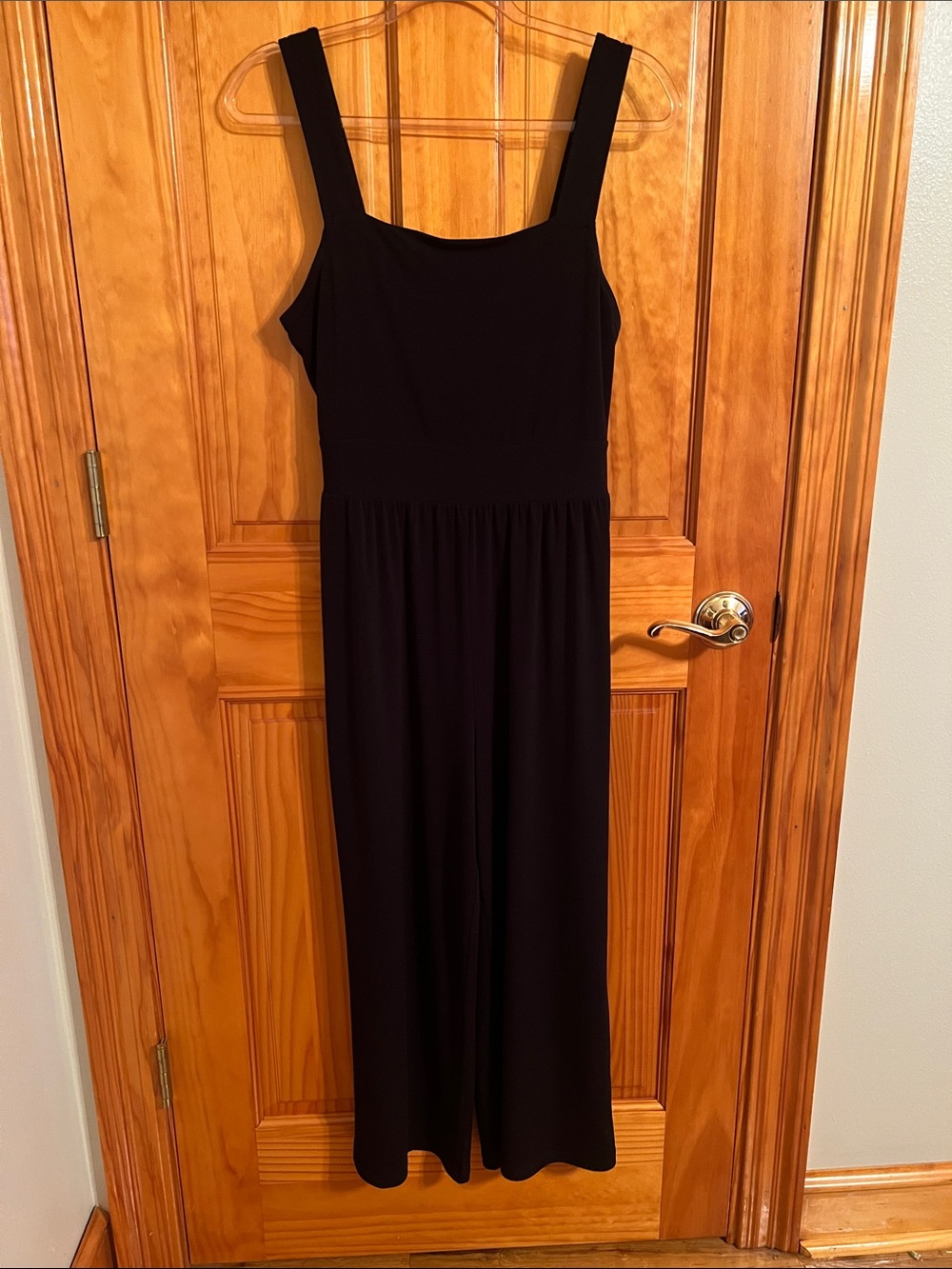 Express Black Midi Dress with Wide Straps